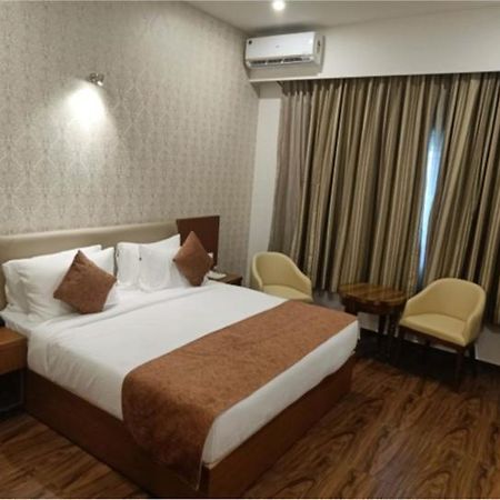 Shri Aprameya Resort Harohalli  ภายนอก รูปภาพ
